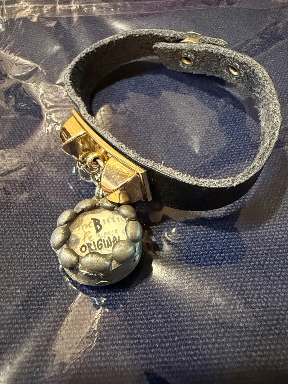 Black Leather Bow Charm Hair Clip